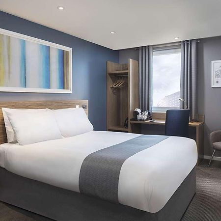 Travelodge Leeds Central Oda fotoğraf