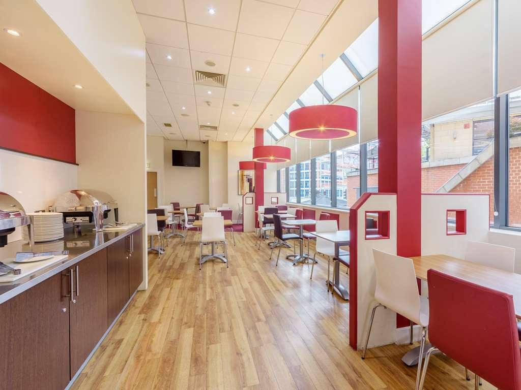 Travelodge Leeds Central Restoran fotoğraf
