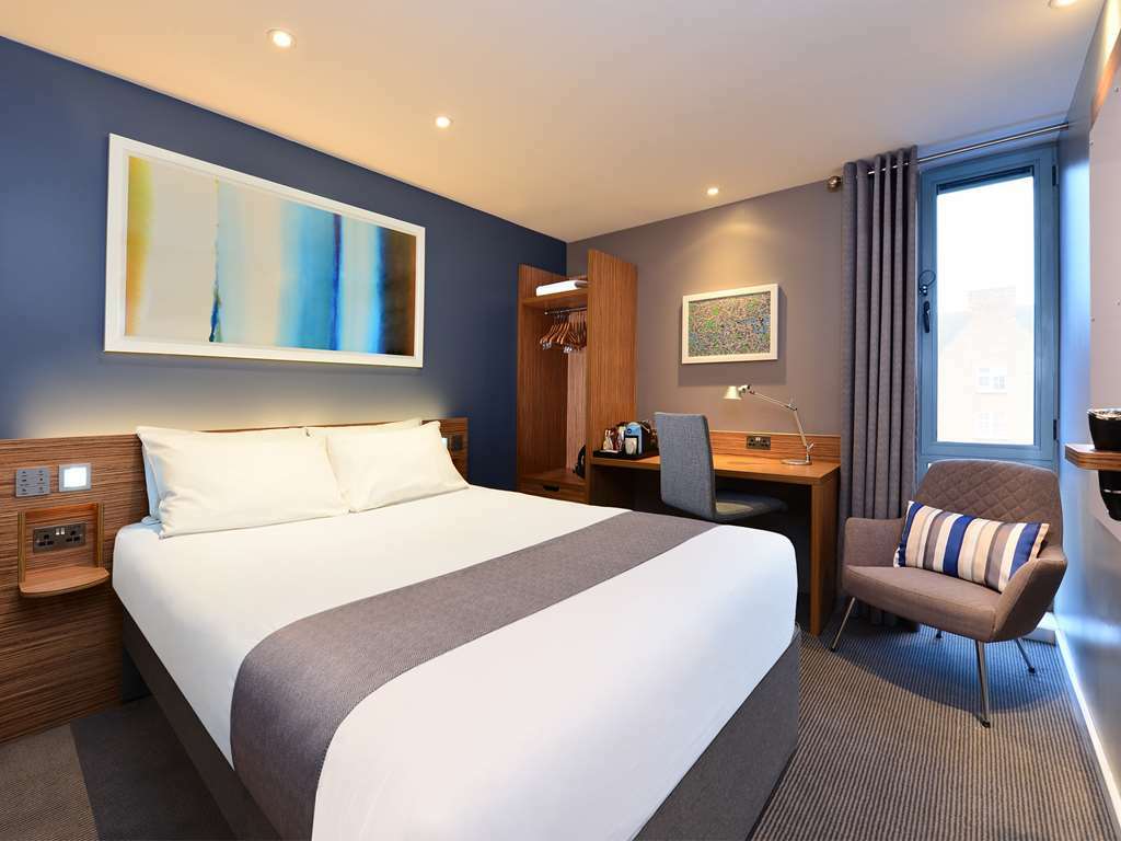 Travelodge Leeds Central Oda fotoğraf